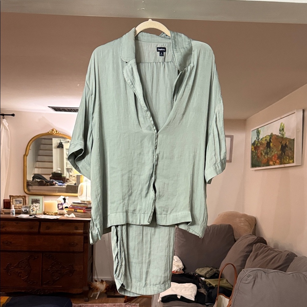 Women's Relaxed Fit Pajama Set - Light Green